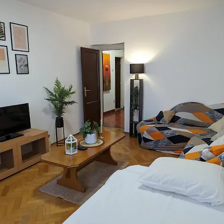 Bose Apartament *
